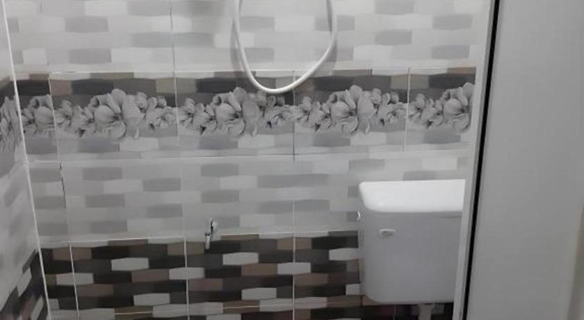 Oyo 90936 Hotel Manjoi Inn Ипох Екстериор снимка