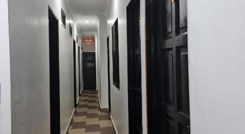 Oyo 90936 Hotel Manjoi Inn Ипох Екстериор снимка